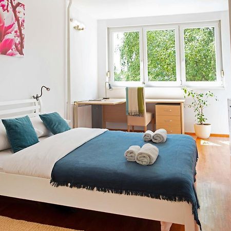 זאגרב Bright 2Bdr Apartment With A Balcony מראה חיצוני תמונה