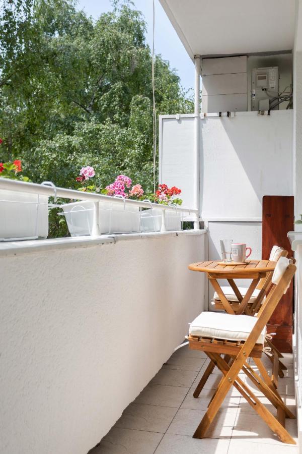 זאגרב Bright 2Bdr Apartment With A Balcony מראה חיצוני תמונה
